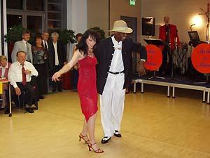 SALSA--TANZ--TANZEN