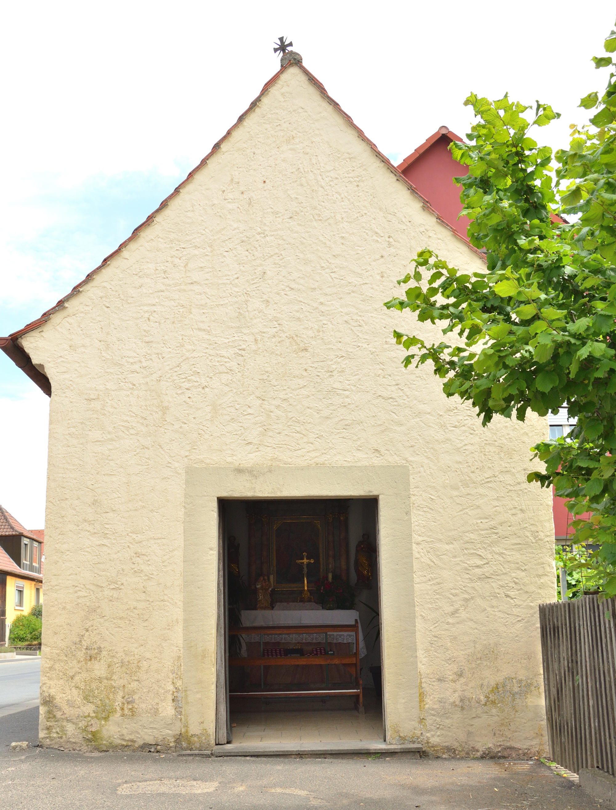 Blick auf die Dreifaltigkeitskapelle