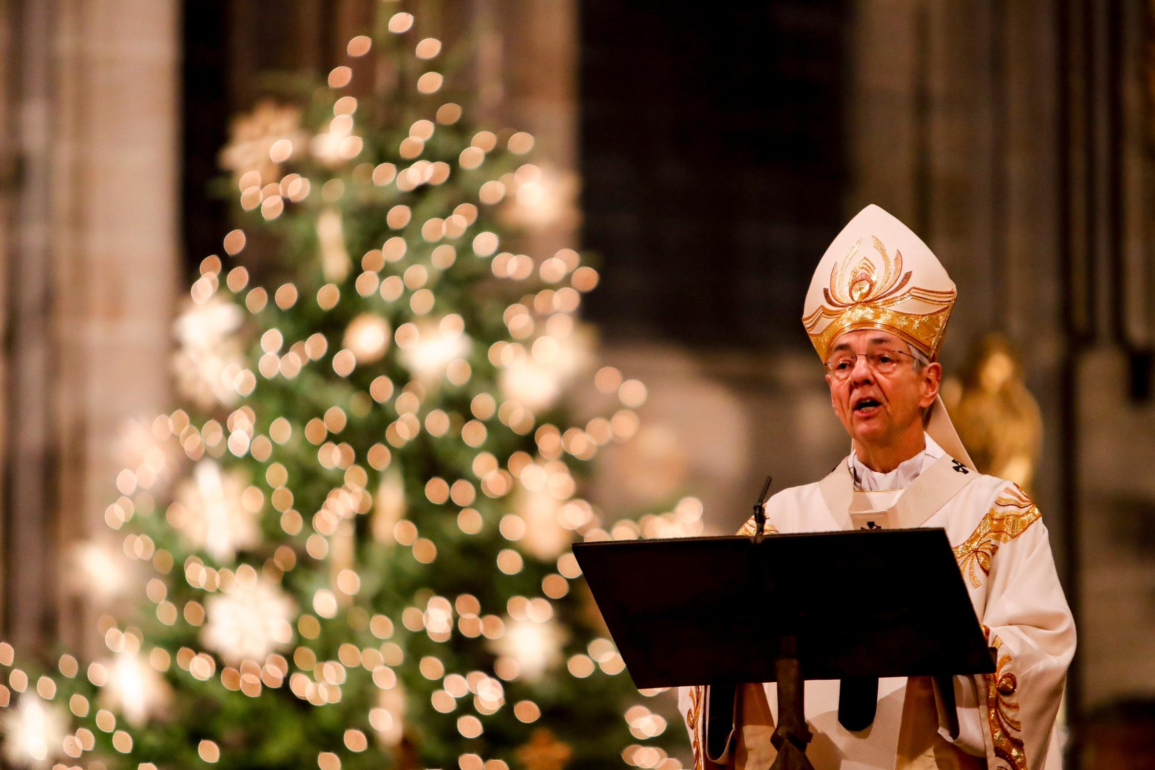 Erzbischof Schick Christmette