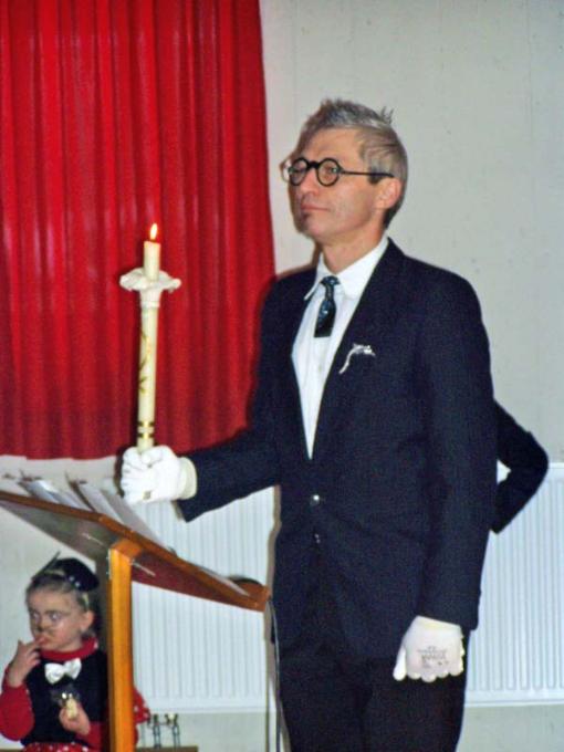 Stefan Rückel als 'Erst-Kommunikant' FAMILIENFASCHING--2010